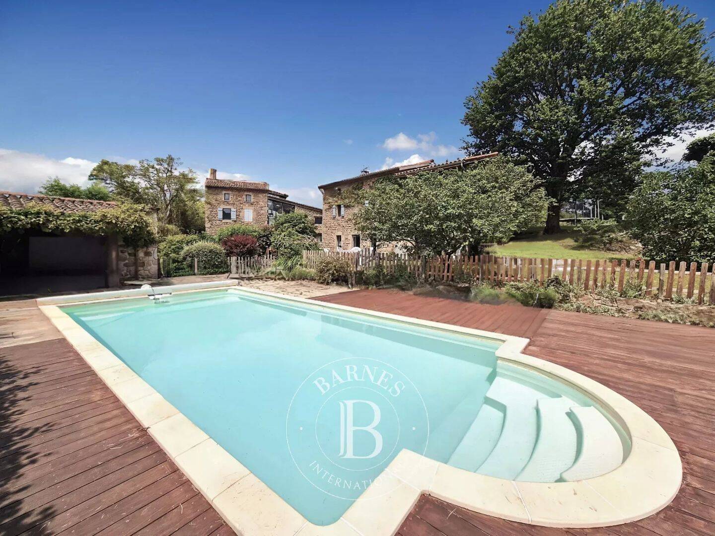 Maison 15 pièces 275 m² · à Domaize · 275 m² · 419 000 €