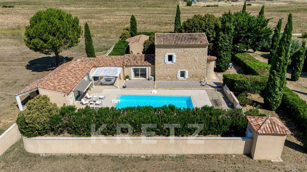 Maison 8 pièces 200 m² · à Gréoux-les-Bains · 200 m² · 990 000 €