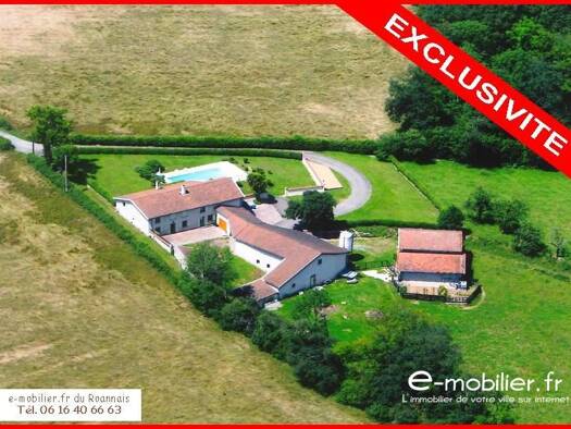 Maison à vendre 385 000 € 9 pièces 4 chambres 230 m² 28 517 m² de terrain Clermont-Ferrand 63000