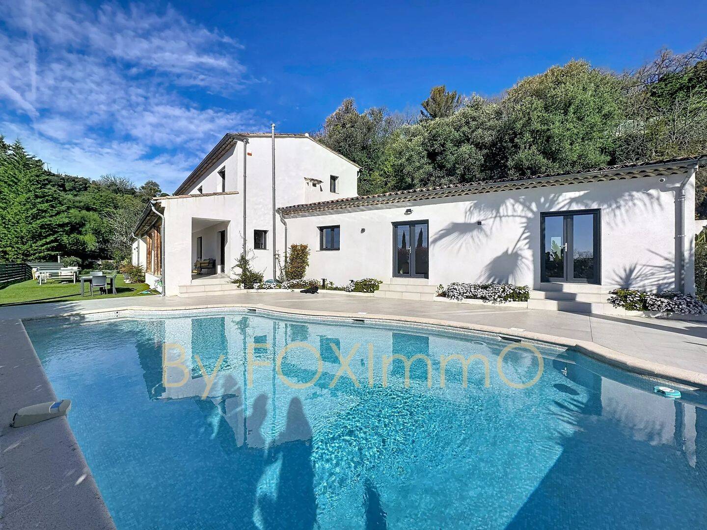 Maison 9 pièces 300 m² · à Tourrettes-sur-Loup · 300 m² · 1 740 000 €