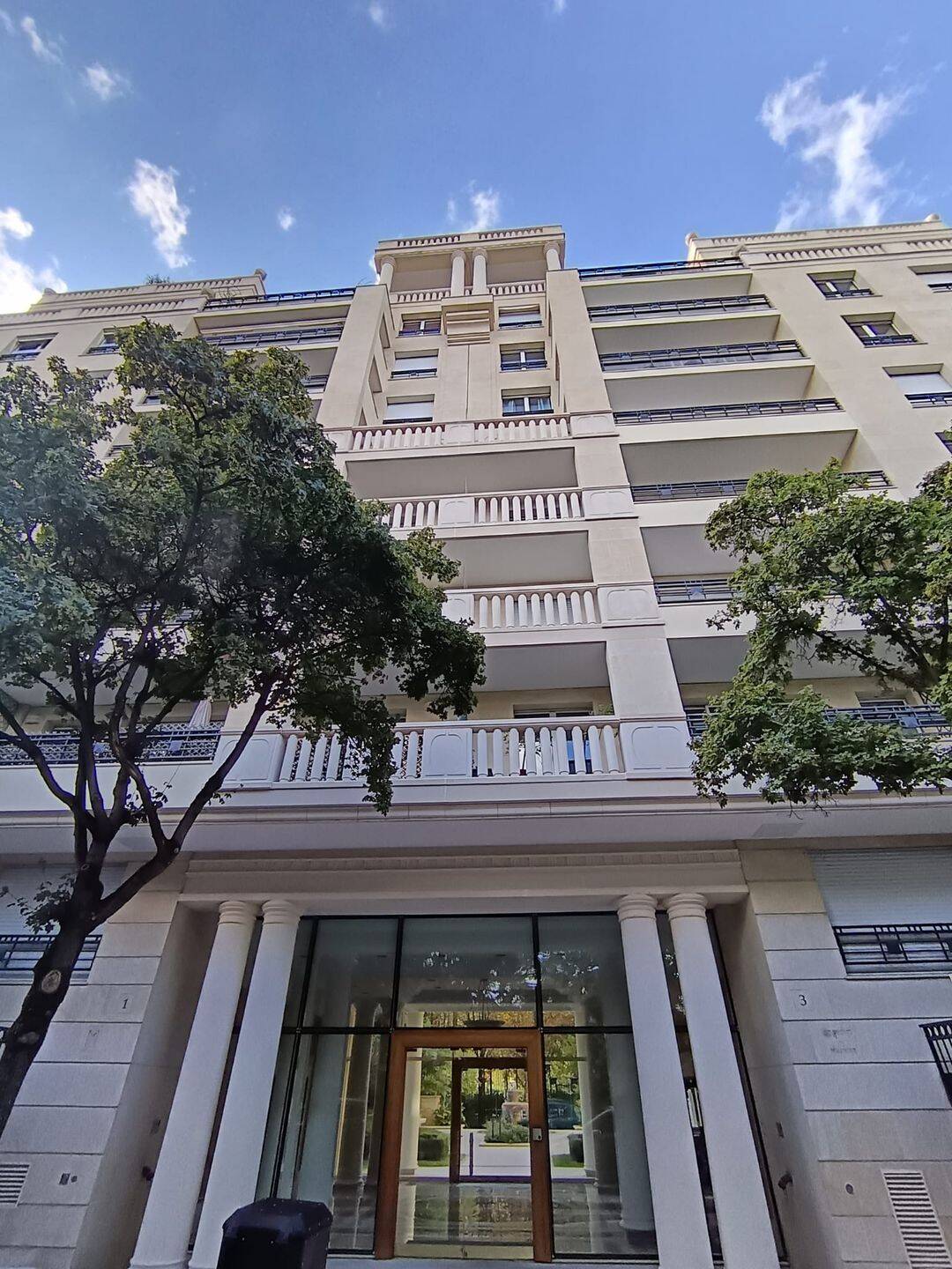 Appartement 3 pièces 70 m² · à Levallois-Perret · 70,4 m² · 2 400 €/mois