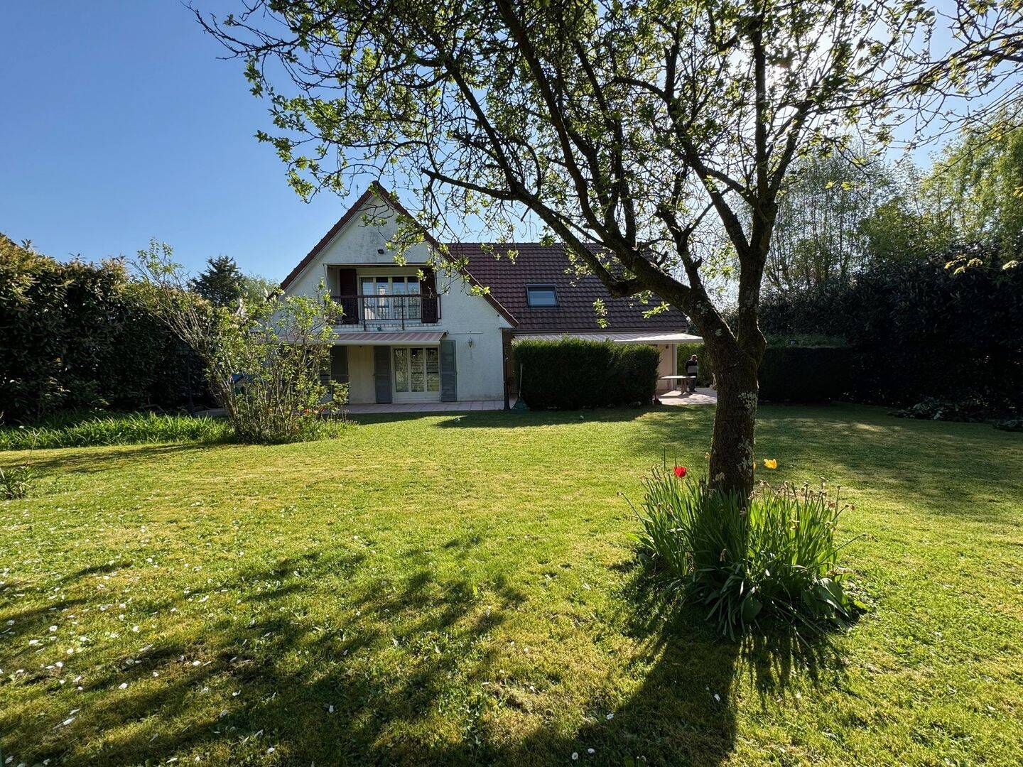 Maison 9 pièces 237 m² · à Saint-Witz · 237 m² · 697 000 €