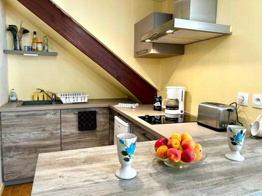 Appartement à louer 400 € 2 pièces 1 chambre 36 m² RDC/3 Vimenet 12310