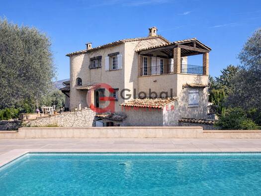 Villa à vendre 770 000 € 7 pièces 5 chambres 186 m² 2 135 m² de terrain La Gaude 06610