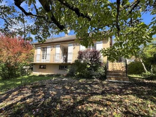 Maison de plain-pied à vendre 195 064 € 5 pièces 3 chambres 77 m² 2 183 m² de terrain Varennes 24150