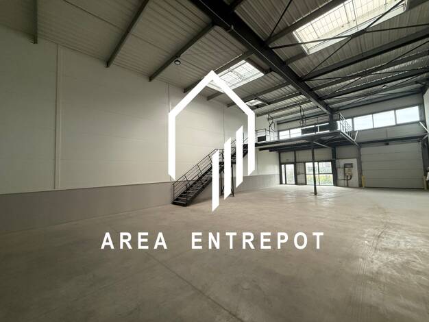 Local d'activités à louer 2 917 € 277 m² d'espace de stockage Ouest Gignac-la-Nerthe 13180