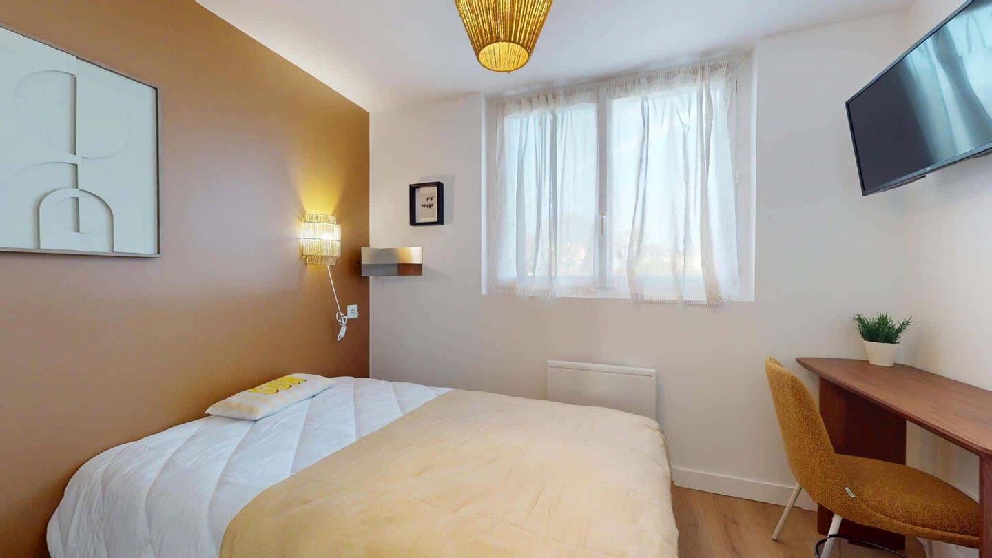 1 pièce 15 m² · à Bordeaux · 15 m² · 545 €/mois