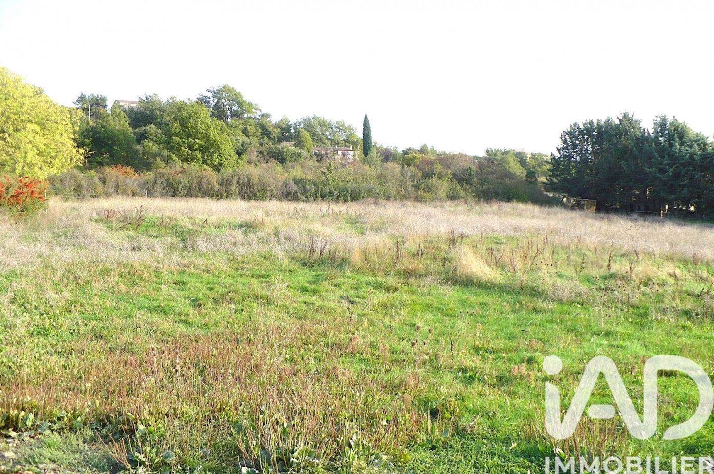 Terrain de 851 m² à Pierrevert - photo 2