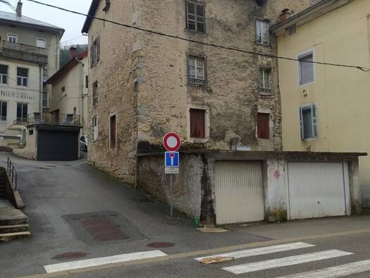 Immeuble à vendre 95 000 € 247 m² Morbier 39400