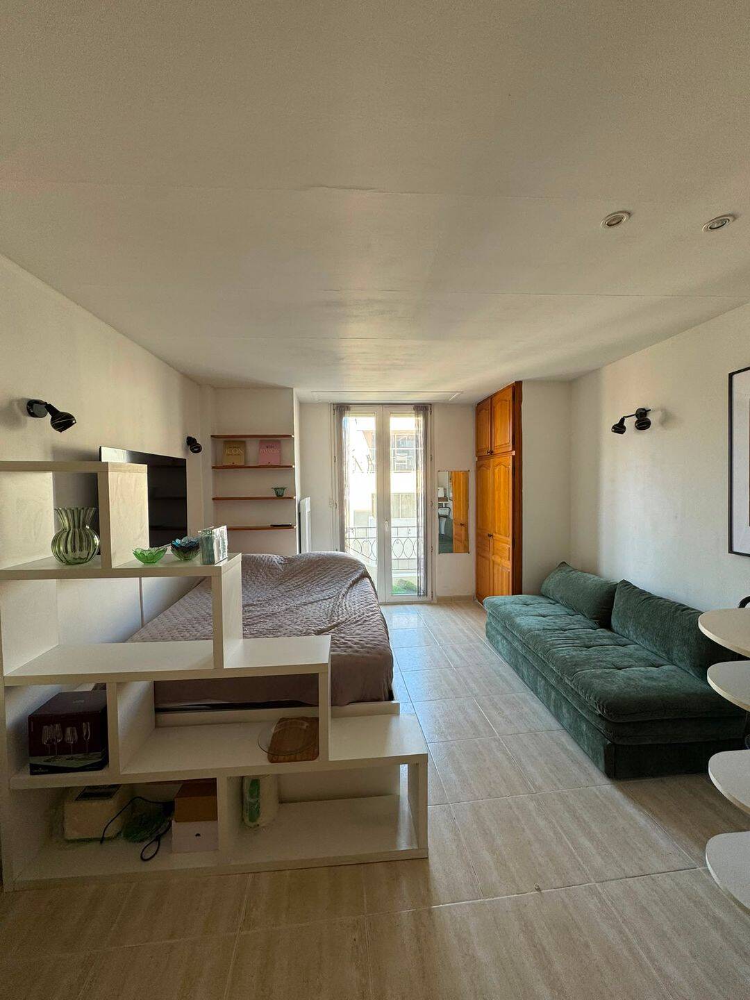 Appartement 1 pièce 27 m² · à Antibes · 27 m² · 840 €