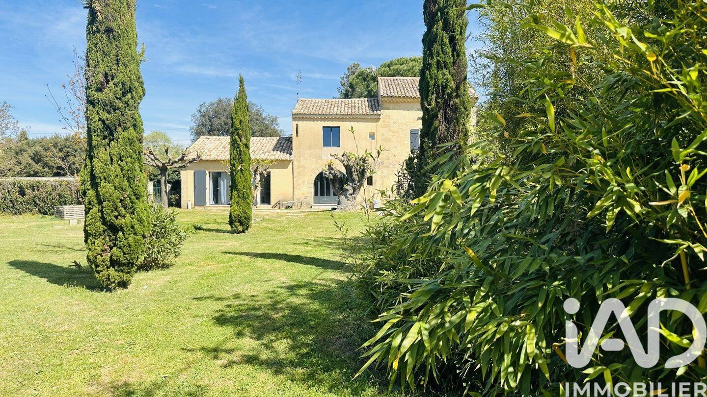 Maison 5 pièces 270 m² · à Saint-Quentin-la-Poterie · 270 m² · 680 000 €