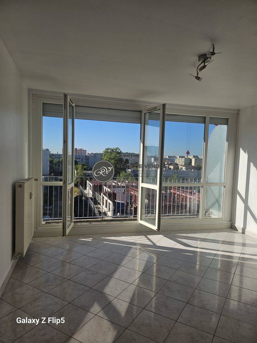 Appartement 4 pièces 69 m² · à Bron · 68,7 m² · 1 100 €/mois