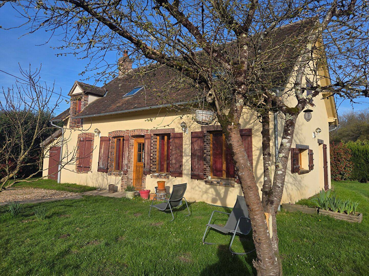 Maison 6 pièces 115 m² · à Domats · 115 m² · 187 000 €