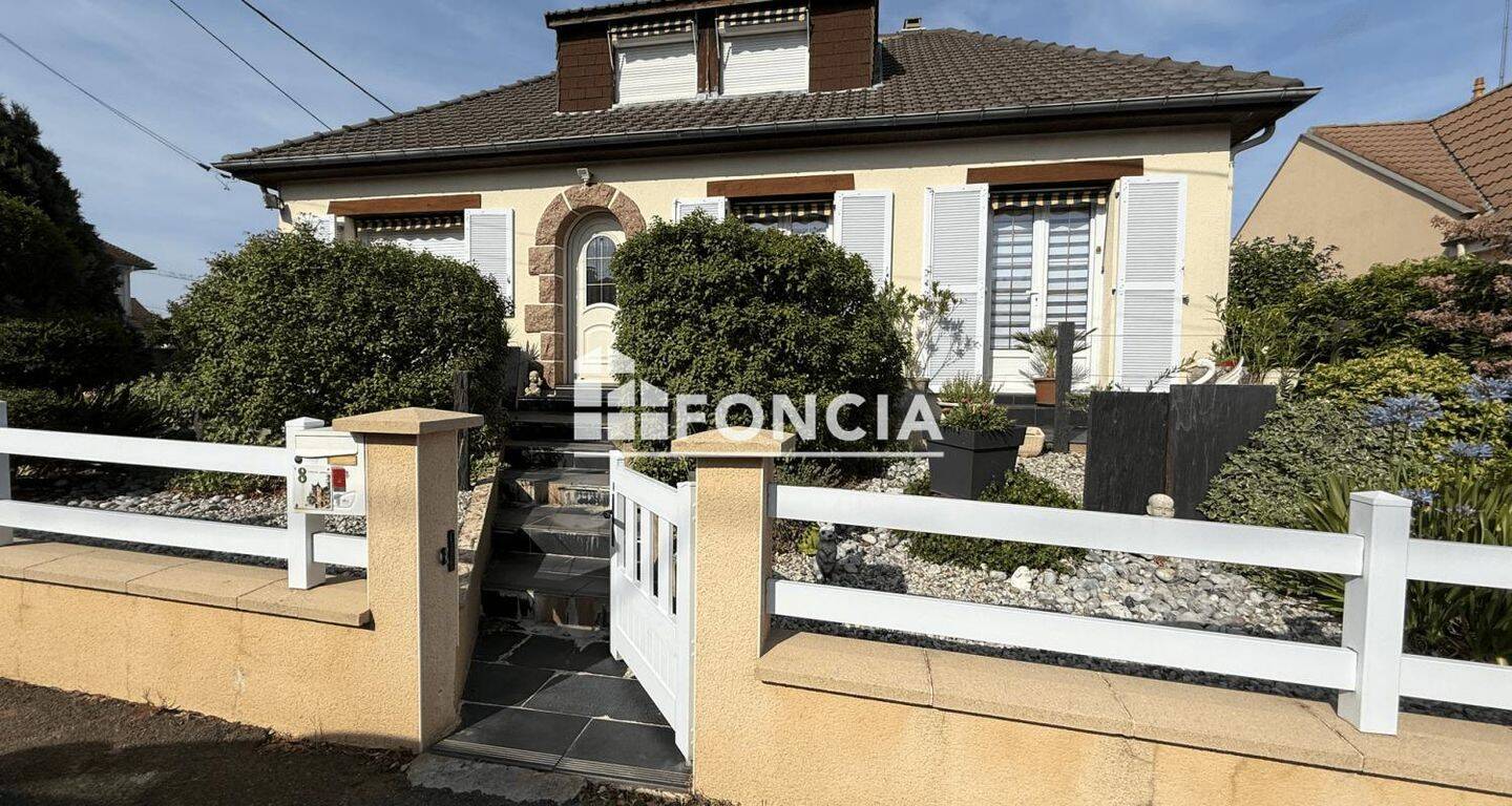 Maison 6 pièces 140 m² · à Yvré-l'Évêque · 140,4 m² · 299 250 €