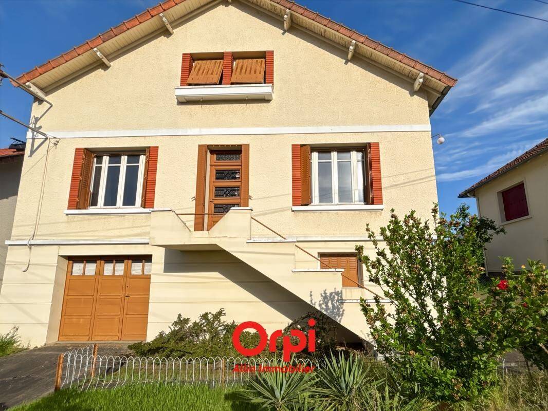 Maison 4 pièces 113 m² · à Montluçon · 113 m² · 99 000 €
