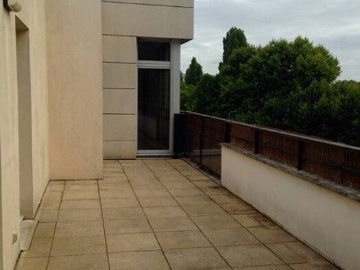 Appartement à louer 2 976 € 5 pièces 3 chambres 106 m² Étage 4/4 Coteaux Saint-Cloud 92210