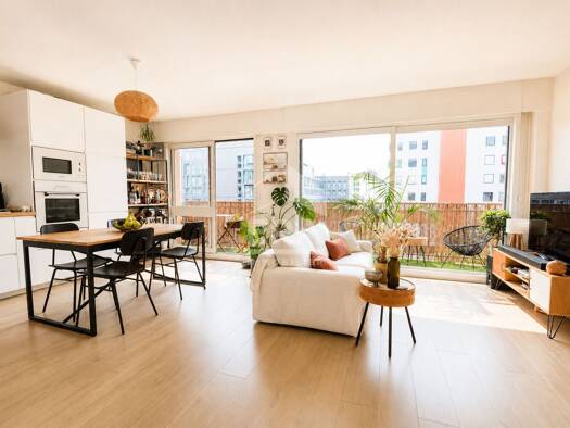 Appartement à vendre 520 000 € 3 pièces 2 chambres 62 m² Étage 4/11 Corentin Celton Issy-les-Moulineaux 92130
