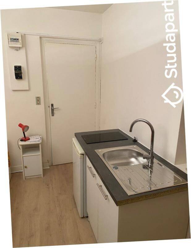 Appartement 1 pièce 13 m² · à Écully · 13 m² · 500 €