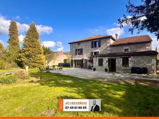 Maison à vendre 272 000 € 7 pièces 5 chambres 220 m² 2 833 m² de terrain Curel 52300