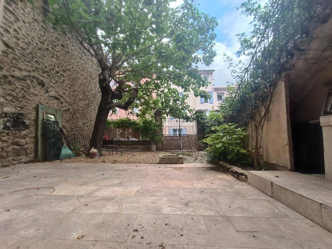 Maison 5 pièces 115 m² · à Malemort-du-Comtat · 115 m² · 229 000 €