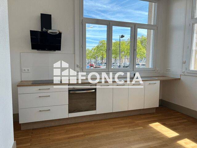 Appartement 3 pièces 74 m² · à Lorient · 73,7 m² · 740 €/mois