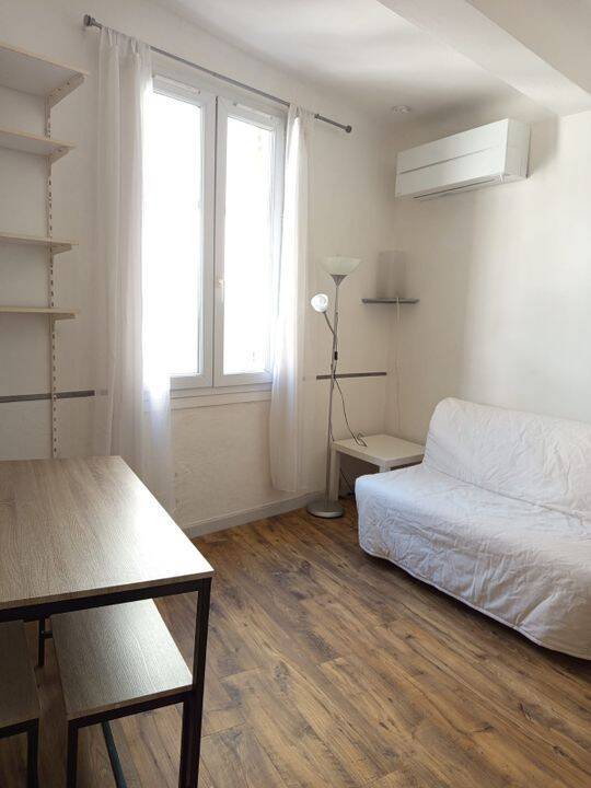 Appartement 1 pièce 15 m² · à Aix-en-Provence · 15 m² · 545 €