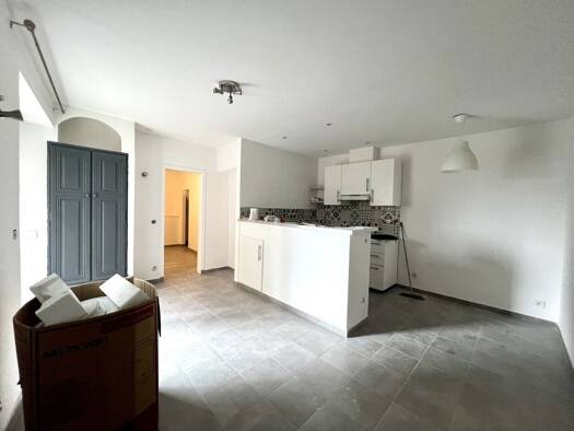 Appartement à vendre 82 000 € 2 pièces 1 chambre 34,6 m² RDC Carnoules 83660