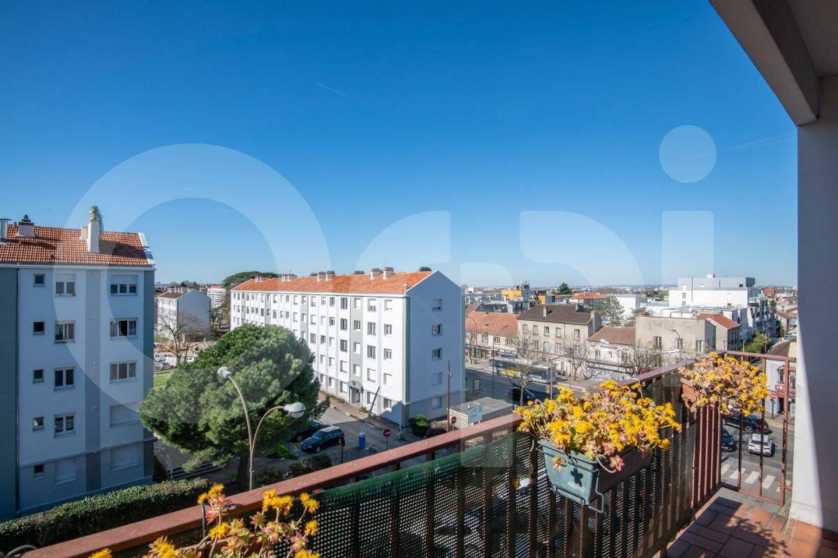 Appartement 4 pièces 74 m² · à Livry-Gargan · 73,7 m² · 166 000 €