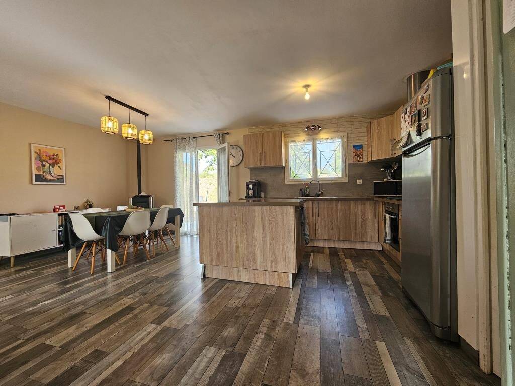 Maison 6 pièces 106 m² · à Saint-Yzan-de-Soudiac · 105,8 m² · 227 900 €