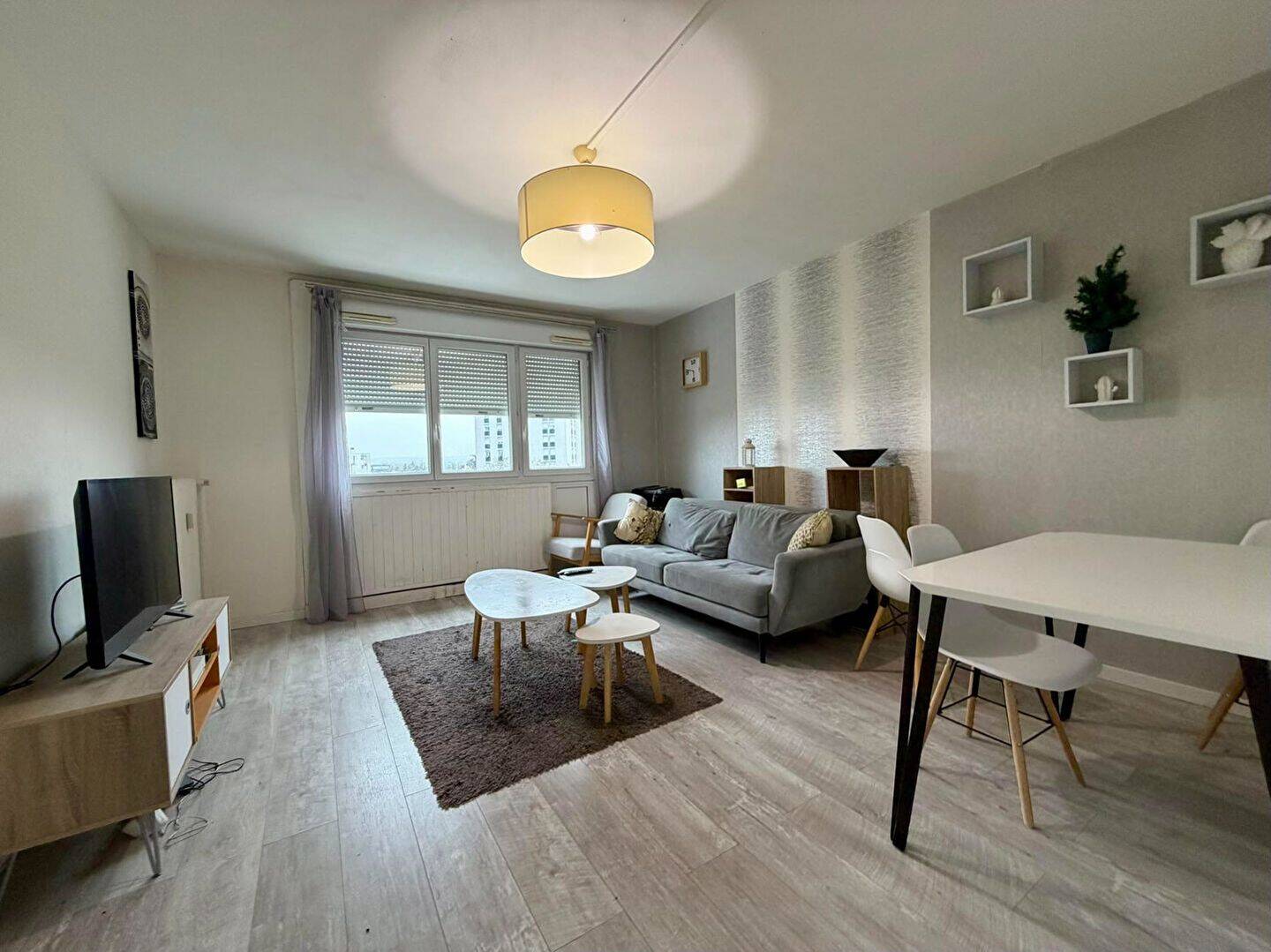 Appartement 4 pièces 85 m² · à Troyes · 85 m² · 122 000 €