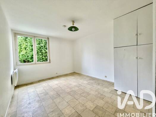 Appartement à vendre 59 000 € 1 pièce 24 m² RDC/3 Sud-Saint Jacques Clermont-Ferrand 63000