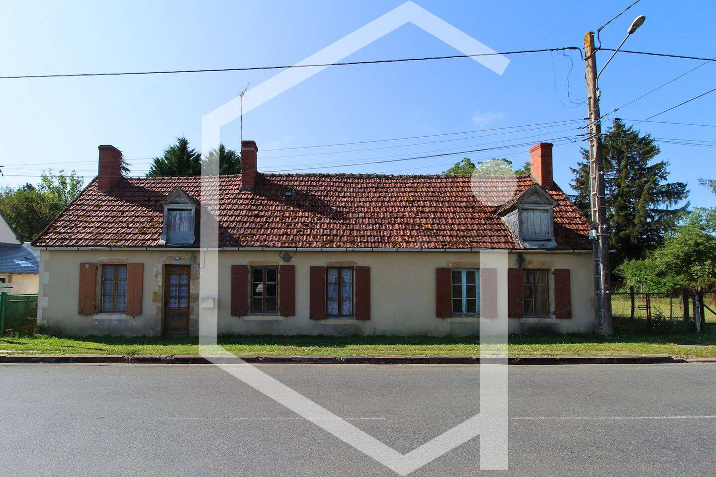 Maison 4 pièces 96 m² · à Menetou-Couture · 96 m² · 45 000 €
