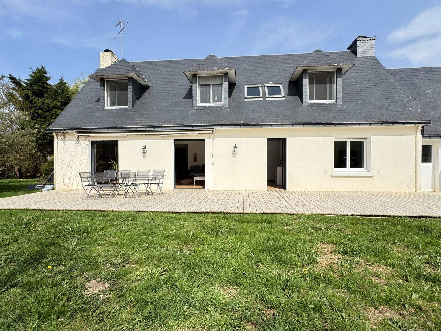 Maison 6 pièces 153 m² · à Saint-Molf · 153 m² · 578 000 €