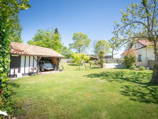 Maison à vendre 360 000 € 4 pièces 2 chambres 153 m² 1 906 m² de terrain Castets 40260
