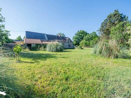 Maison à vendre 220 920 € 5 pièces 3 chambres 80 m² 2 400 m² de terrain Bourg Nord Orvault 44700