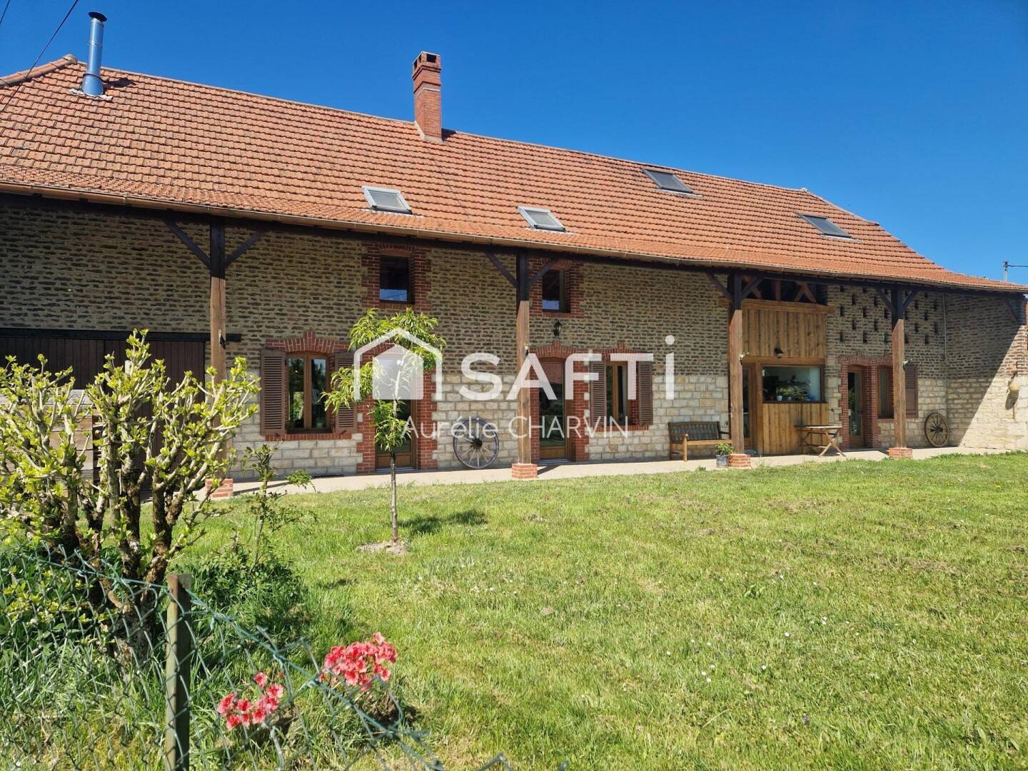 Maison 11 pièces 264 m² · à Louhans · 264 m² · 299 000 €