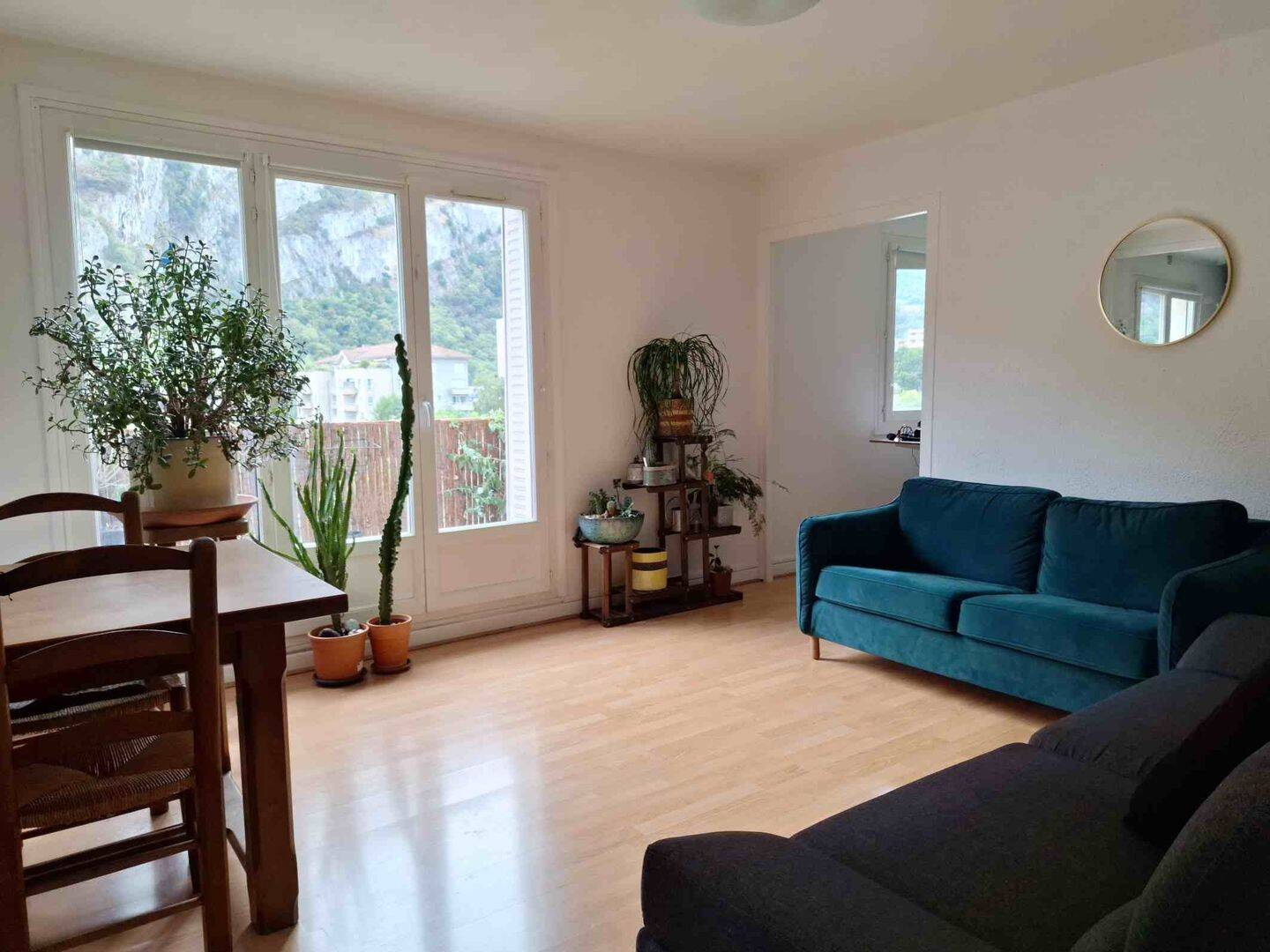 Appartement 3 pièces 56 m² · à Sassenage · 56 m² · 860 €