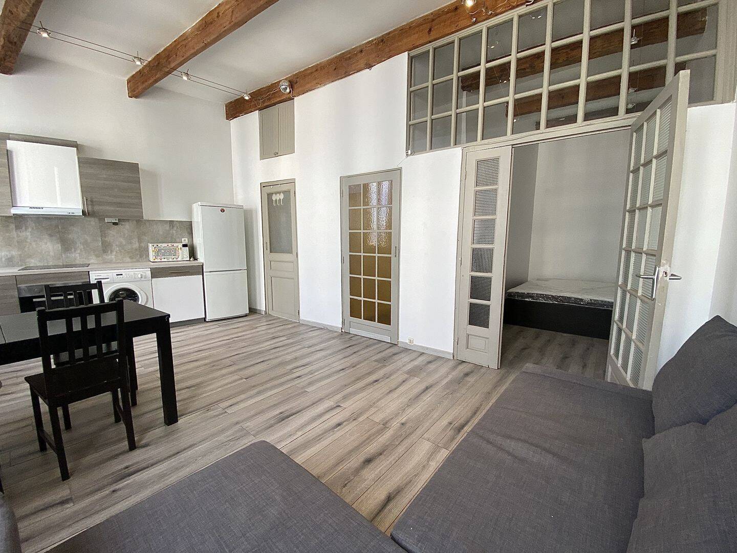 Appartement 2 pièces 33 m² · à Marseille 7ème Arrondissement · 32,8 m² · 760 €/mois