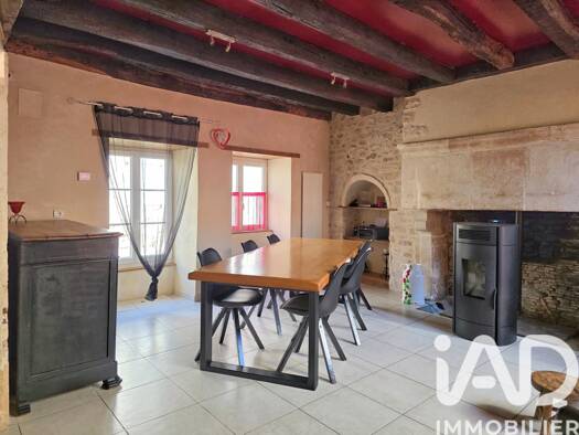 Maison de ville à vendre 184 000 € 4 pièces 3 chambres 125 m² 120 m² de terrain La Rochefoucauld 16110