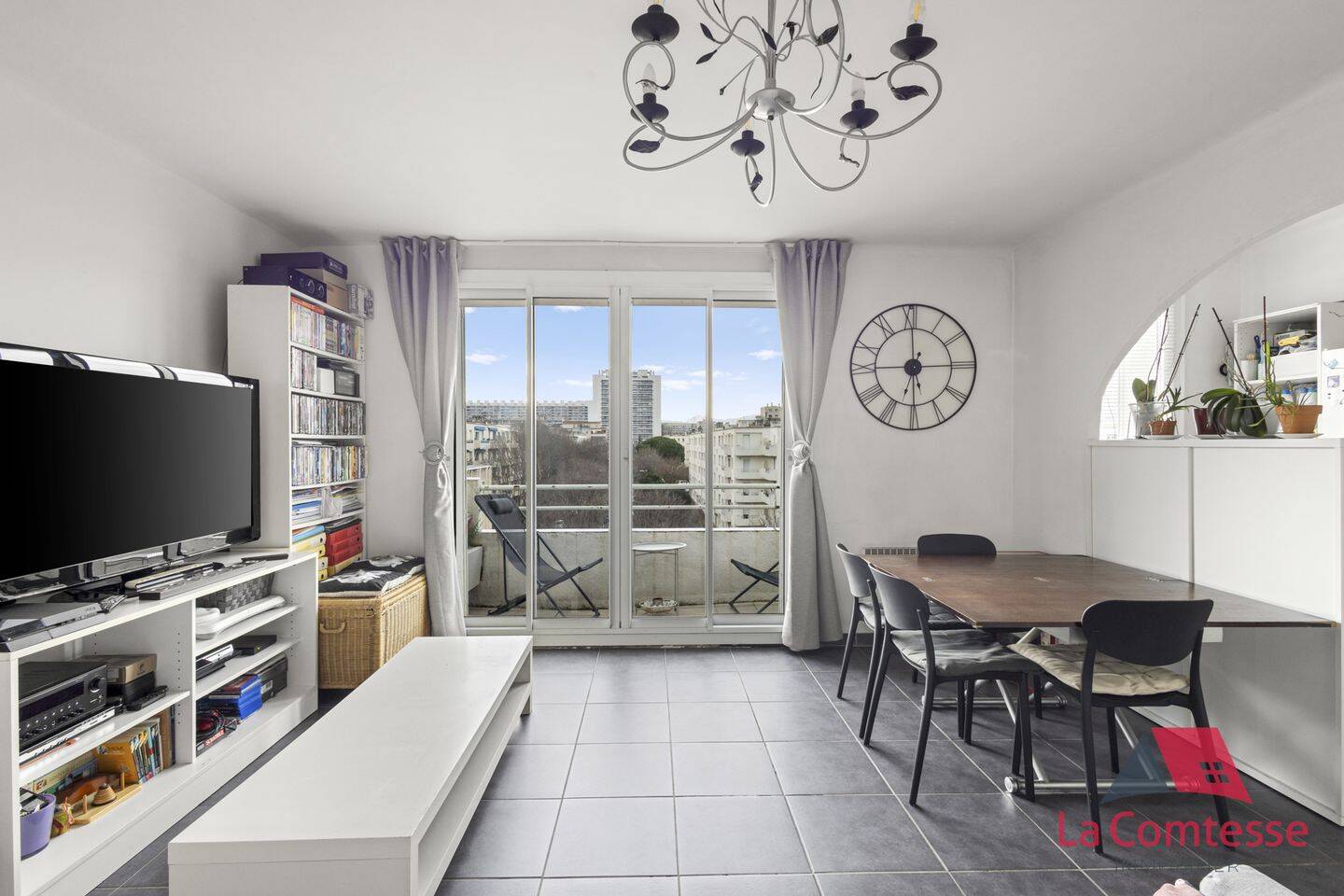Appartement 4 pièces 67 m² · à Marseille 8ème Arrondissement · 67 m² · 215 000 €