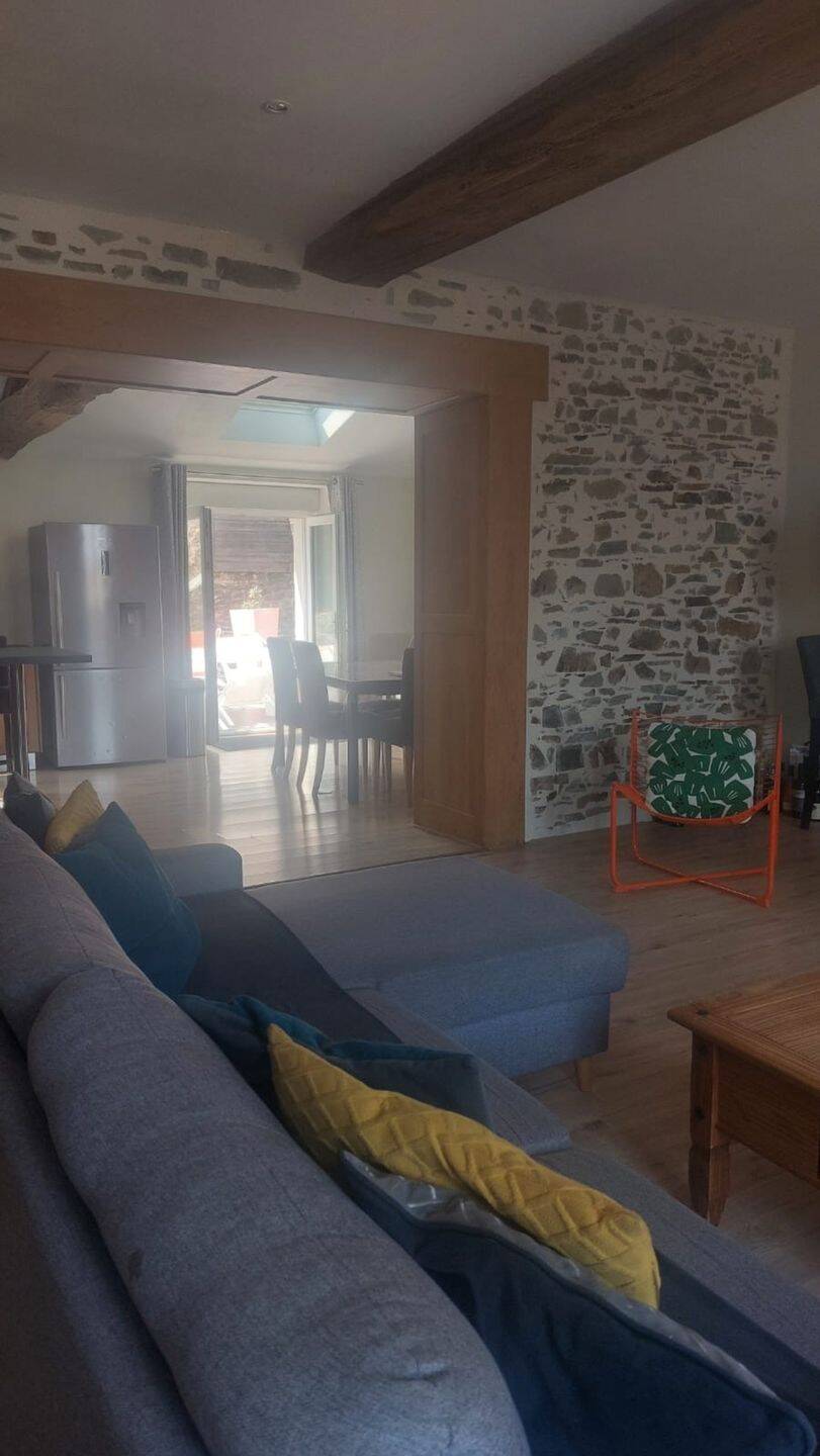 Maison 8 pièces 200 m² · à Montsûrs · 200 m² · 289 800 €