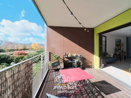 Appartement à vendre 245 000 € 3 pièces 2 chambres 62,6 m² Étage 1/5 Sathonay-Camp 69580