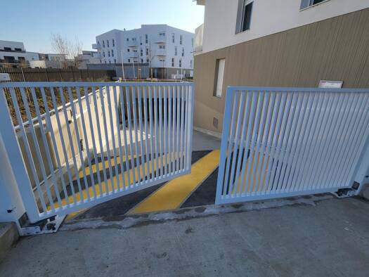 Parking à louer 60 € 12 m² Melun 77000