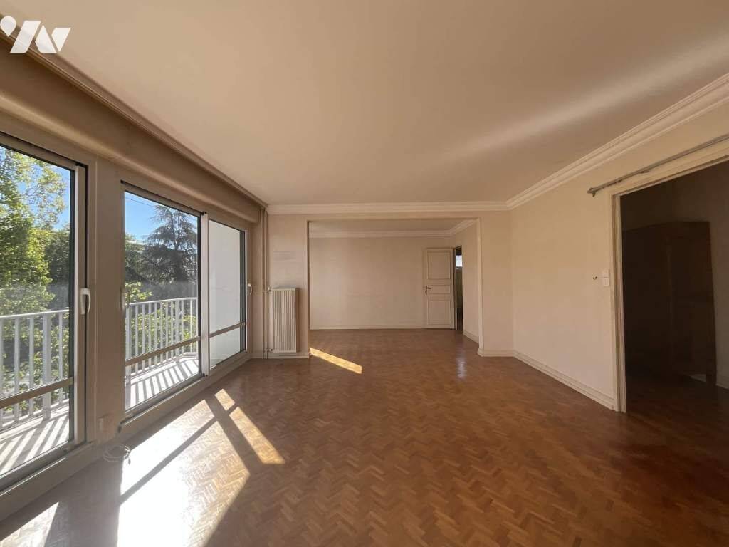 Appartement 5 pièces 99 m² · à Tours · 99,5 m² · 147 000 €