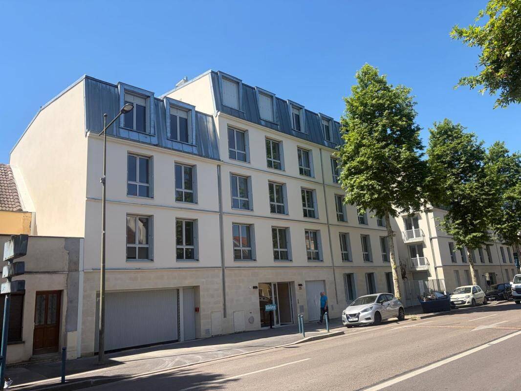 Appartement 3 pièces 70 m² · à Mantes-la-Jolie · 70 m² · 1 084 €