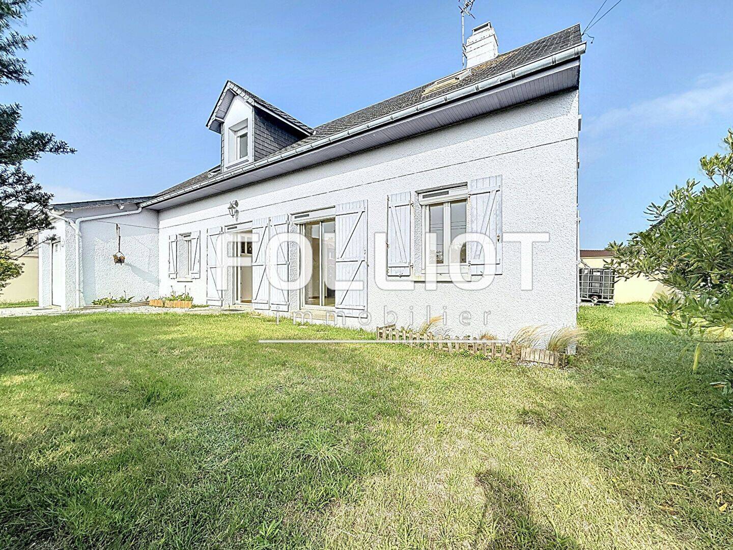 Maison 7 pièces 152 m² · à Bréhal · 152 m² · 496 500 €