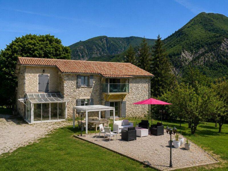 Maison 7 pièces 230 m² · à Veynes · 230 m² · 570 000 €