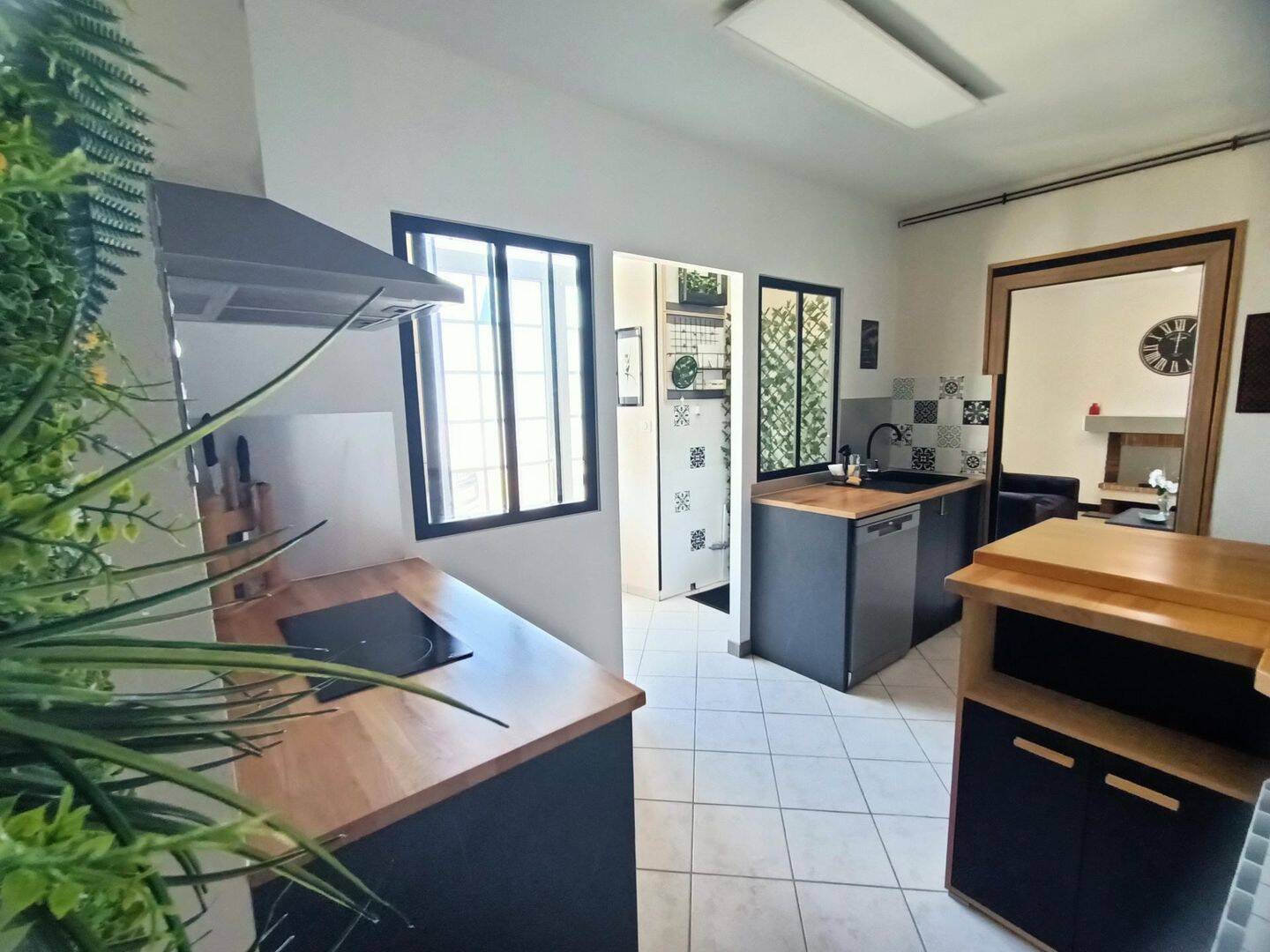 Maison 3 pièces 68 m² · à Fleuré · 68 m² · 165 000 €