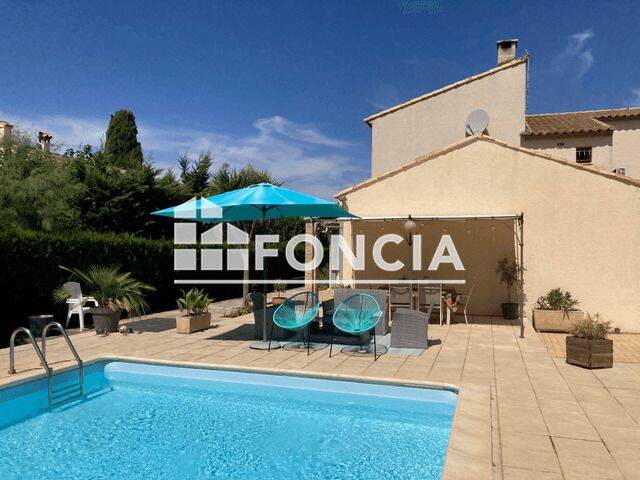 Maison 5 pièces 138 m² · à Saint-Just · 138 m² · 2 290 €