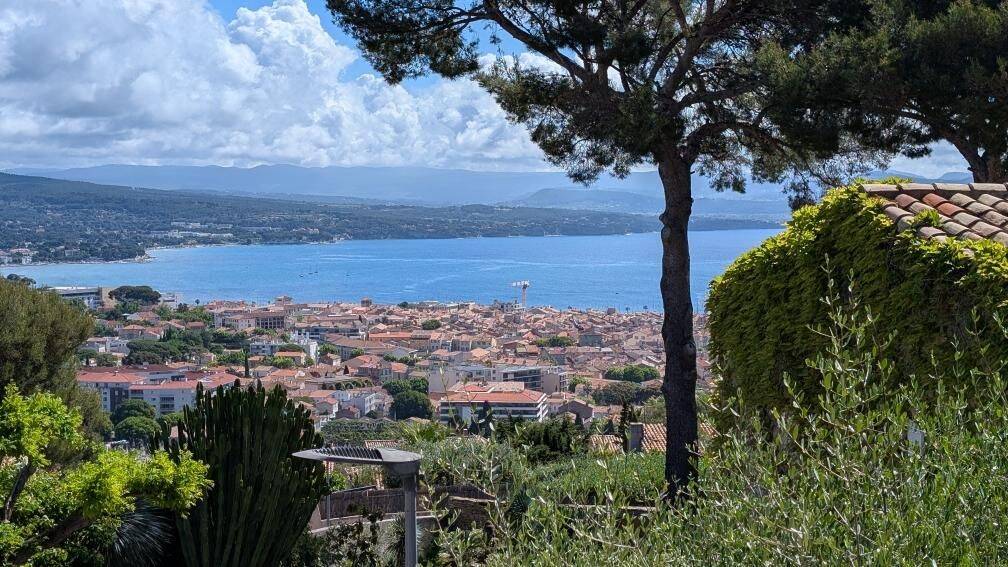 Maison 5 pièces 138 m² · à La Ciotat · 138 m² · 2 620 €